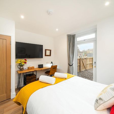 Апартаменты Grange8 Luxury Snug & Courtyard In Blairgowrie Blairgowrie and Rattray Экстерьер фото